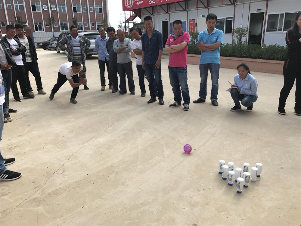 3.第五直管項目部開展“慶國慶，迎中秋”雙節(jié)同慶職工慰問活動.jpg